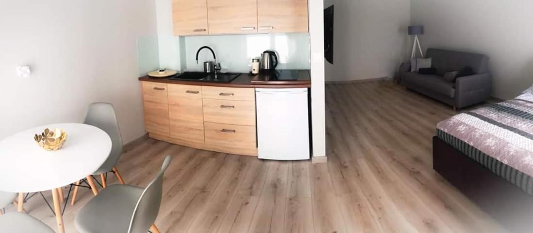 Apartament Konin Prestige Apartment Екстериор снимка